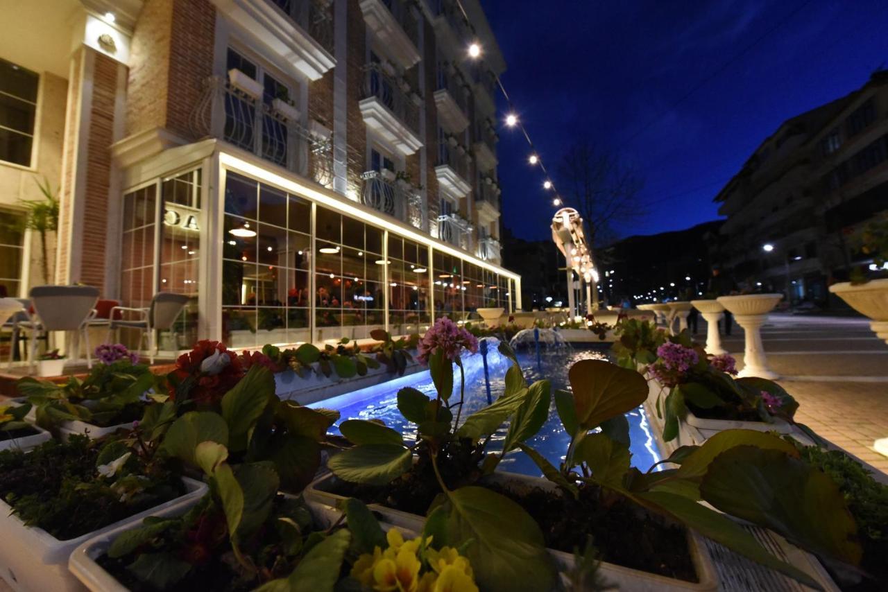 Hotel Hymeti'S Palace Pogradec Luaran gambar